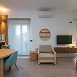 Appartement Bright Top-floor With Private Terrace *