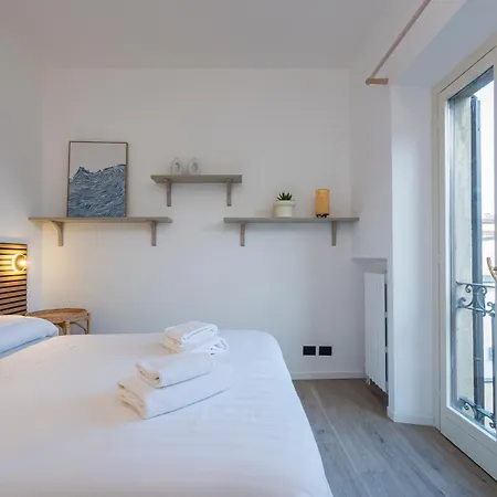 Lejlighed Bright Top-floor With Private Terrace Milano
