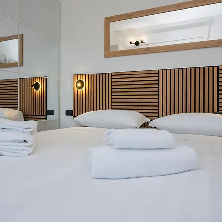 Bright Top-floor With Private Terrace * Milán