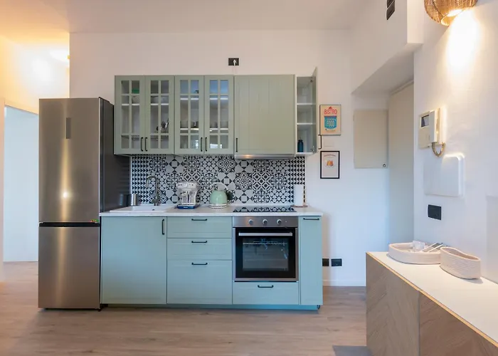 Bright Top-floor With Private Terrace Milano