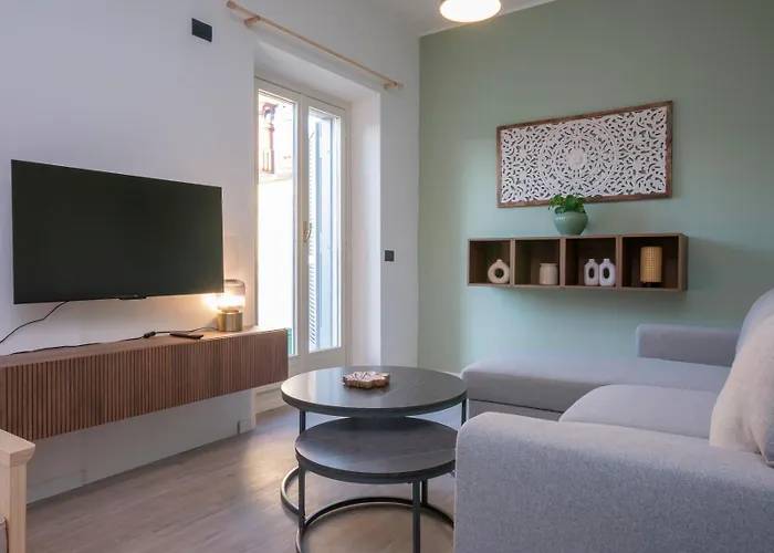 Bright Top-floor With Private Terrace * Milano