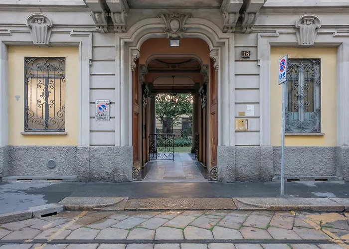 Apartmán Bright Top-floor With Private Terrace Milán